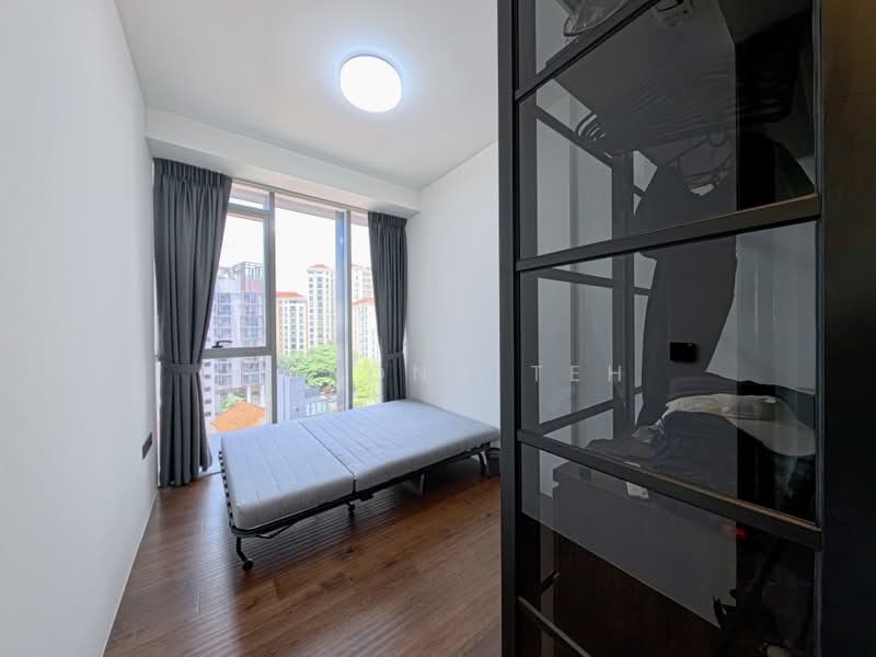 The Iveria, 2 Kim Yam Road, 3 Bedrooms, 915 sqft, Condominium For Sale, by Li Rong Teh, 500156649 - PropertyGuru.com.sg