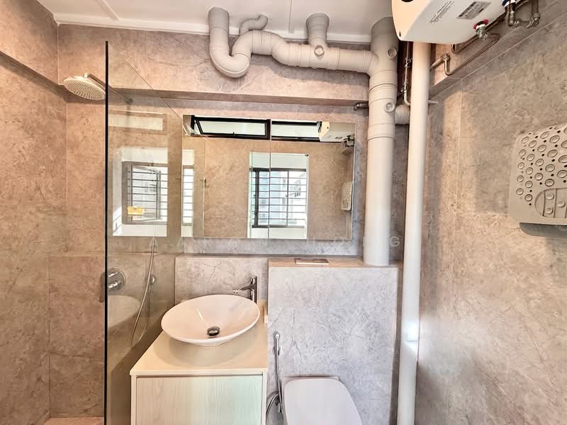 151 Tampines Street 12, 151 Tampines Street 12, 3 Bedrooms, 1,528 sqft, HDB Flat For Sale, by Aaron Hong, 500156656 - Bathroom - PropertyGuru.com.sg