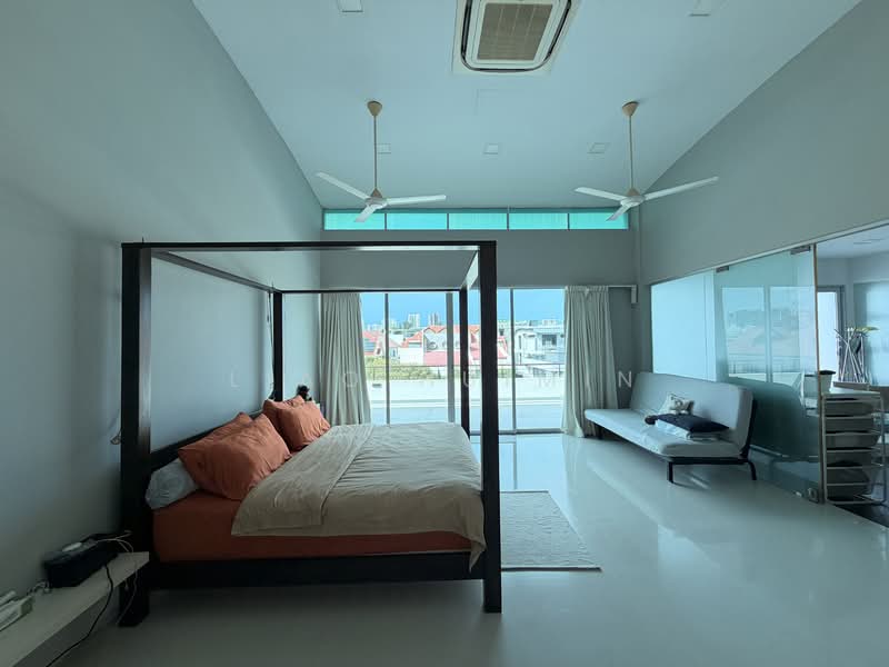 Wareham Road, Wareham Road, 8 Bedrooms, 8,465 sqft, Detached House For Sale, by Liao Huimin, 500156658 - Master bedroom - PropertyGuru.com.sg