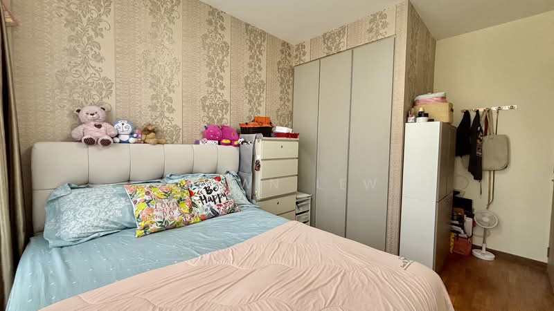 Twin Fountains, 11 Woodlands Avenue 6, 3 Bedrooms, 1,195 sqft, Executive Condominium For Sale, by Shawn Lew, 500156660 - Bedroom - PropertyGuru.com.sg