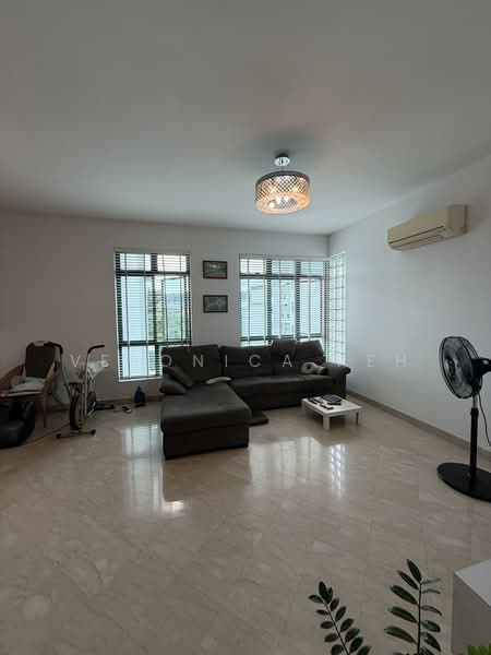 Parc Palais, 57 Hume Avenue, 3 Bedrooms, 1,238 sqft, Condominium For Sale, by Veronica Peh, 500156662 - Living Room - PropertyGuru.com.sg