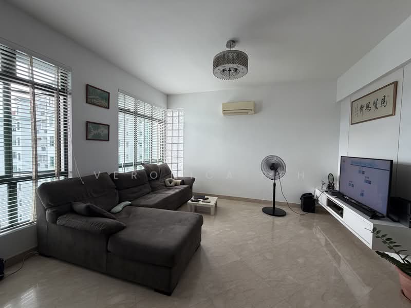 Parc Palais, 57 Hume Avenue, 3 Bedrooms, 1,238 sqft, Condominium For Sale, by Veronica Peh, 500156662 - Living Room - PropertyGuru.com.sg