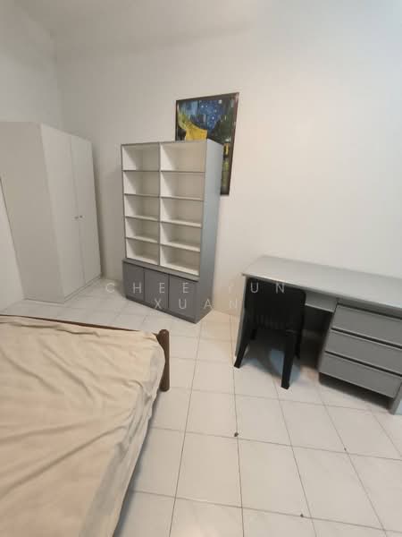 Sims 450 Centre, 450 Sims Avenue, Studio, 350 sqft, Walk-up Apartment For Rent, by Chee Yun Xuan, 500156669 - PropertyGuru.com.sg