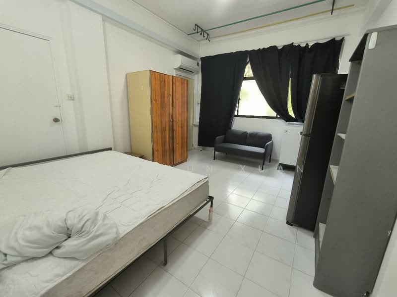 Sims 450 Centre, 450 Sims Avenue, Studio, 350 sqft, Walk-up Apartment For Rent, by Chee Yun Xuan, 500156669 - PropertyGuru.com.sg