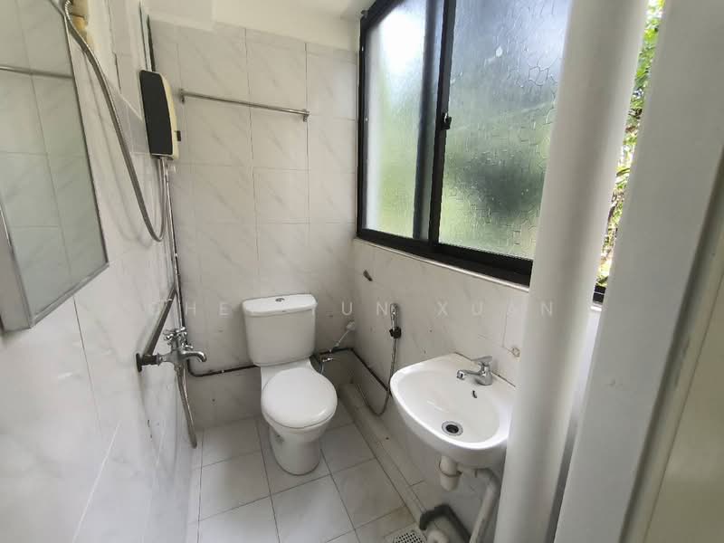 Sims 450 Centre, 450 Sims Avenue, Studio, 350 sqft, Walk-up Apartment For Rent, by Chee Yun Xuan, 500156669 - PropertyGuru.com.sg