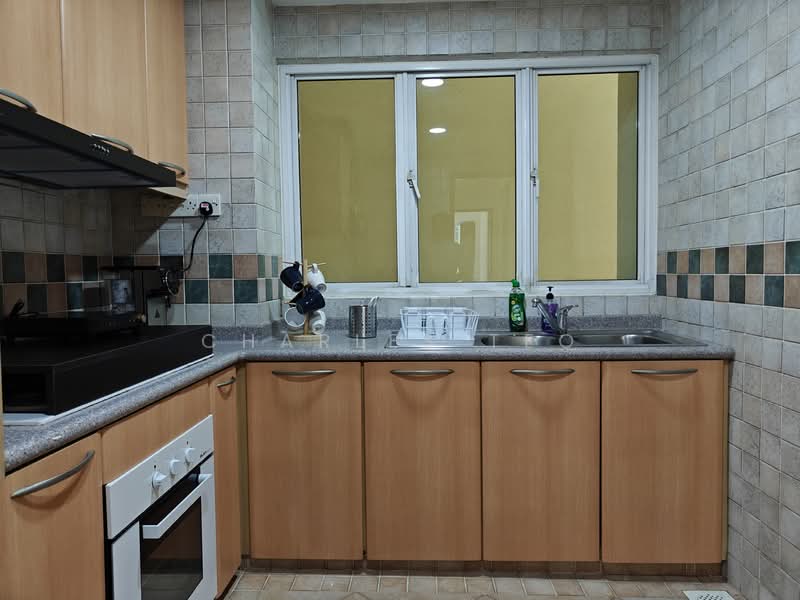 Emerald Garden, 33 Club Street, Room Rental, 120 sqft, Condominium For Rent, by Charles Teo, 500156677 - Kitchen - PropertyGuru.com.sg