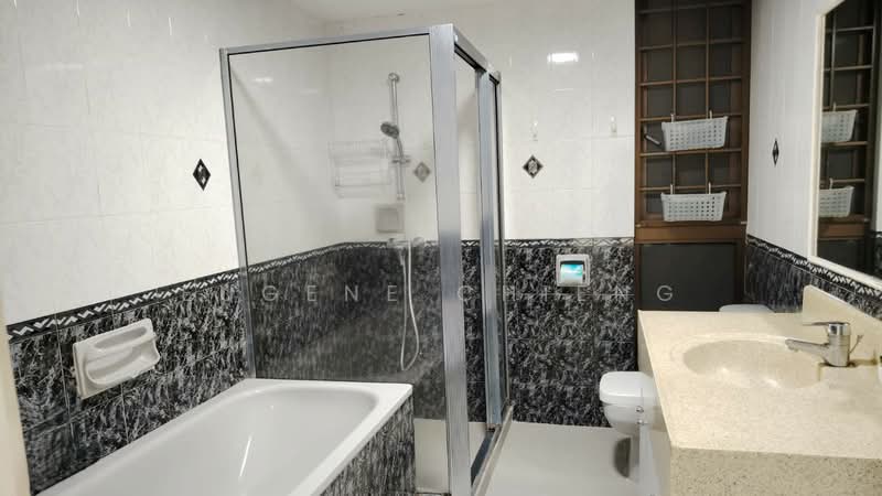 The Tanamera, 5 Tanah Merah Kechil Road, Room Rental, 200 sqft, Condominium For Rent, by Eugene Chieng, 500156691 - Bathroom - PropertyGuru.com.sg