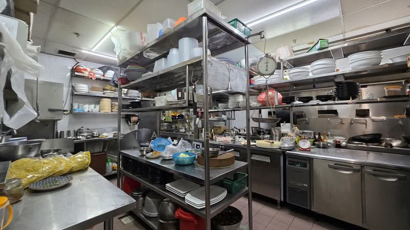 Automobile Megamart, 61 Ubi Avenue 2, 2,766 sqft, Food & Beverage For Rent, by Julia Yeo 杨舒慧, 500156698 - Kitchen - CommercialGuru.com.sg