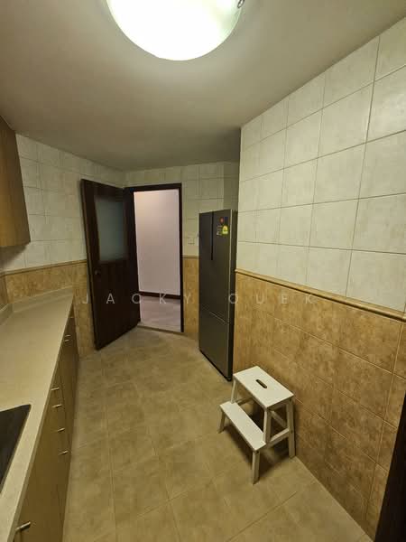 East Meadows, 30 Tanah Merah Kechil Road, Room Rental, 100 sqft, Condominium For Rent, by Jacky Quek, 500156702 - Kitchen - PropertyGuru.com.sg