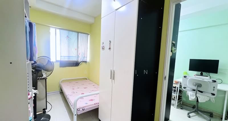 51 Teban Gardens Road, 51 Teban Gardens Road, 3 Bedrooms, 1,572 sqft, HDB Flat For Sale, by Jae Chin, 500156725 - Bedroom - PropertyGuru.com.sg