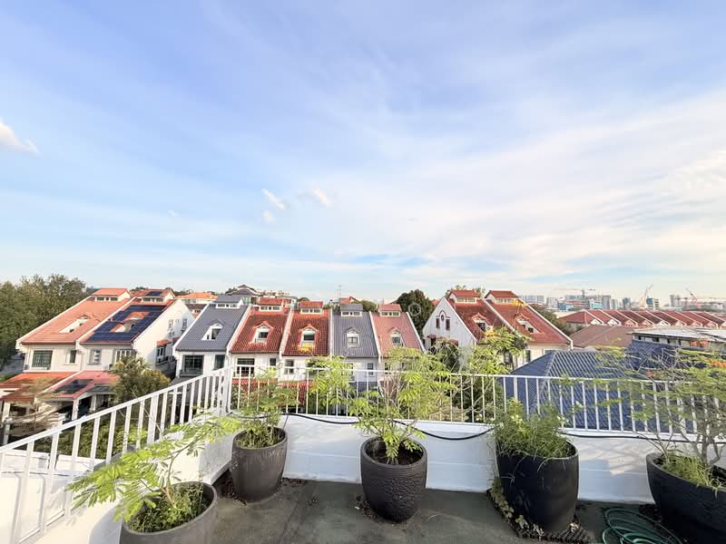 Super Rare Well Renovated Corner Terrace and Cul De Sac, Begonia Lane, 5 Bedrooms, 3,400 sqft, Terraced House For Sale, by Joy Toh, 500156726 - Exterior - PropertyGuru.com.sg