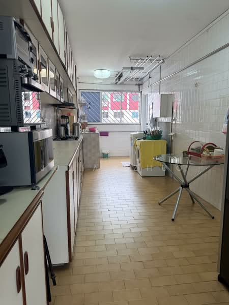 278 Yishun Street 22, 278 Yishun Street 22, 3 Bedrooms, 1,119 sqft, HDB Flat For Sale, by Julian Zhuo, 500156732 - Kitchen - PropertyGuru.com.sg