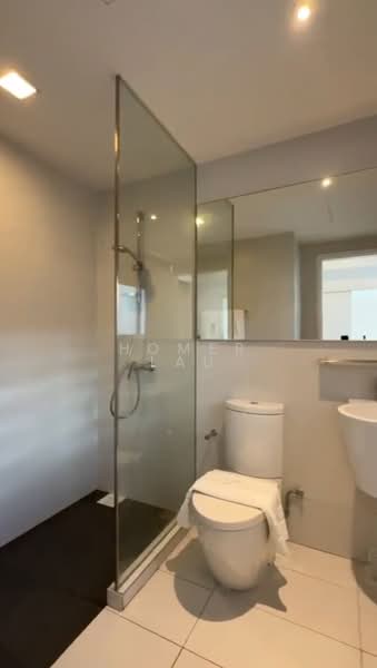 Lovely 2 bedrooms Apartment @ Paya Lebar, , 2 Bedrooms, 818 sqft, Apartment For Rent, by Homer Lau, 500156746 - Bathroom - PropertyGuru.com.sg