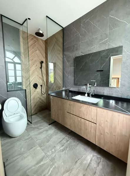 Onan Court, 291A Onan Road, 4 Bedrooms, 1,776 sqft, Walk-up Apartment For Sale, by CK Ang, 500156766 - Bathroom - PropertyGuru.com.sg
