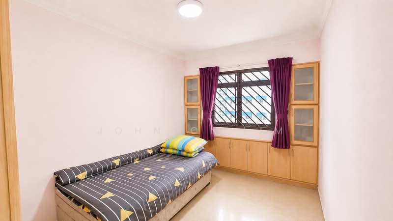 454 Choa Chu Kang Avenue 4, 454 Choa Chu Kang Avenue 4, 3 Bedrooms, 1,323 sqft, HDB Flat For Sale, by Johnson Lim, 500156773 - Bedroom - PropertyGuru.com.sg