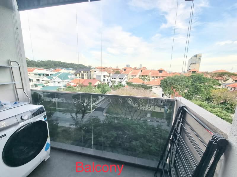 $5280/mth rent! Freehold Dual Key - Super High Rental Yield Condo, Buona Vista / West Coast / Clementi New Town, 2 Bedrooms, 721 sqft, Condominium For Sale, by Nickson Guay, 500156780 - Balcony - PropertyGuru.com.sg