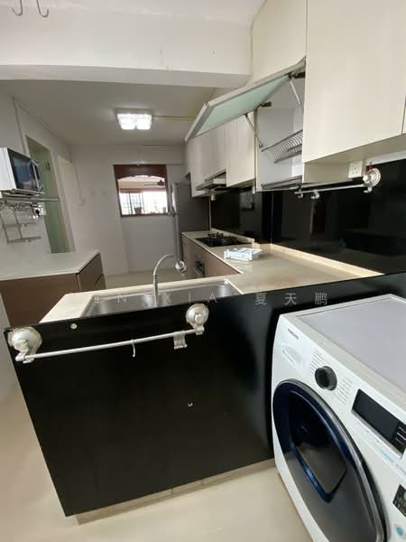 219A Jurong East Street 21, 219A Jurong East Street 21, 3 Bedrooms, 1,270 sqft, HDB Flat For Sale, by Ben XIA 夏天鹏, 500156781 - Kitchen - PropertyGuru.com.sg