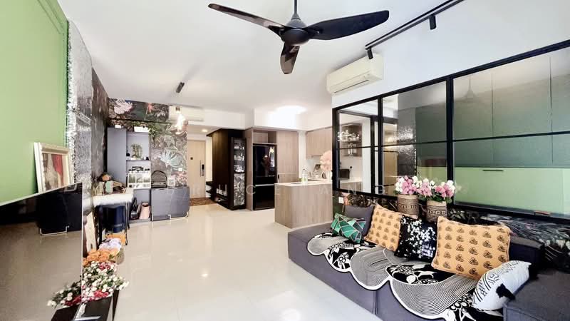 Sol Acres, 8 Choa Chu Kang Grove, 3 Bedrooms, 872 sqft, Condominium For Sale, by Bruce Ang, 500156782 - Living Room - PropertyGuru.com.sg