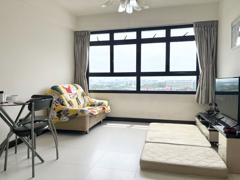 166A Teck Whye Crescent, 166A Teck Whye Crescent, 1 Bedroom, 506 sqft, HDB Flat For Sale, by Dana Goh, 500156794 - Living Room - PropertyGuru.com.sg