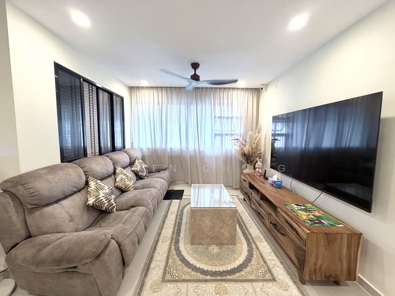 450 Bukit Panjang Ring Road, 450 Bukit Panjang Ring Road, 4 Bedrooms, 1,292 sqft, HDB Flat For Sale, by Karen Cheng, 500156802 - Living Room - PropertyGuru.com.sg