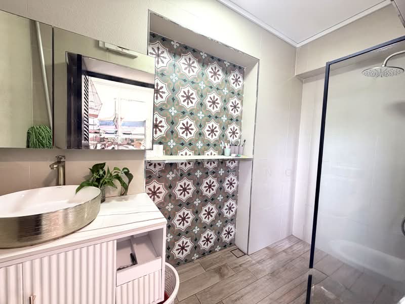 450 Bukit Panjang Ring Road, 450 Bukit Panjang Ring Road, 4 Bedrooms, 1,292 sqft, HDB Flat For Sale, by Karen Cheng, 500156802 - Bathroom - PropertyGuru.com.sg