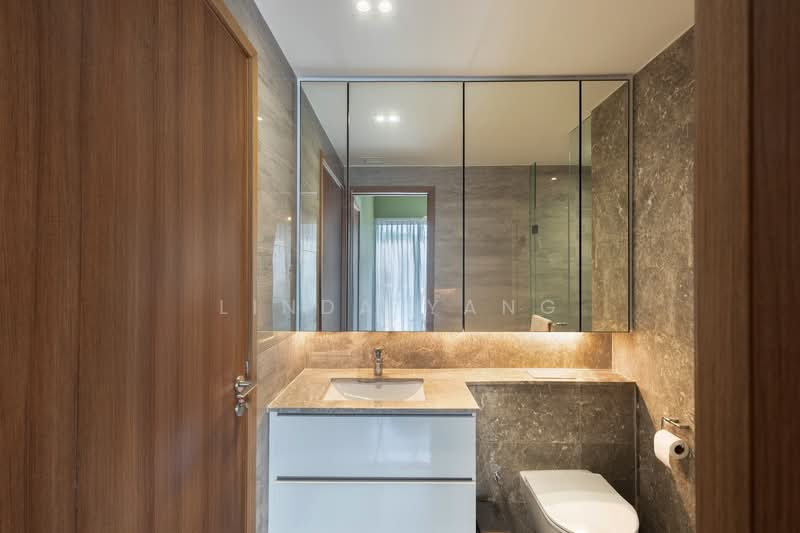 Fourth Avenue Residences, 2 Fourth Avenue, 2 Bedrooms, 624 sqft, Condominium For Sale, by Linda Yang, 500156803 - Bathroom - PropertyGuru.com.sg
