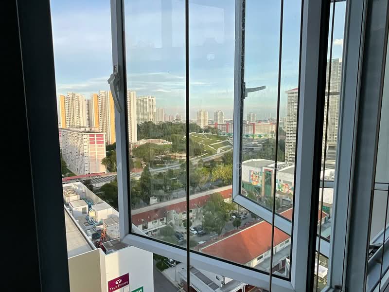 725 Ang Mo Kio Avenue 6, 725 Ang Mo Kio Avenue 6, 3 Bedrooms, 1,281 sqft, HDB Flat For Sale, by Emily Chong, 500156811 - View - PropertyGuru.com.sg