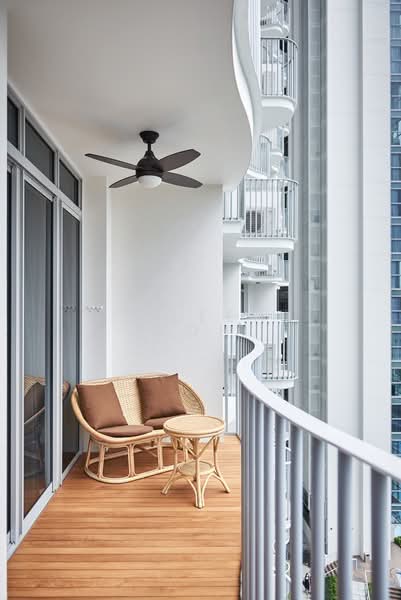 Queens Peak, 1 Dundee Road, 3 Bedrooms, 947 sqft, Condominium For Sale, by Eileen Koh, 500156817 - Balcony - PropertyGuru.com.sg