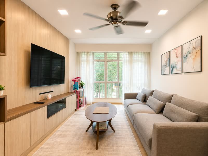 No Extension, Renovated, Near Mrt, , 3 Bedrooms, 990 sqft, HDB Flat For Sale, by Aaron Leong, 500156819 - Living Room - PropertyGuru.com.sg