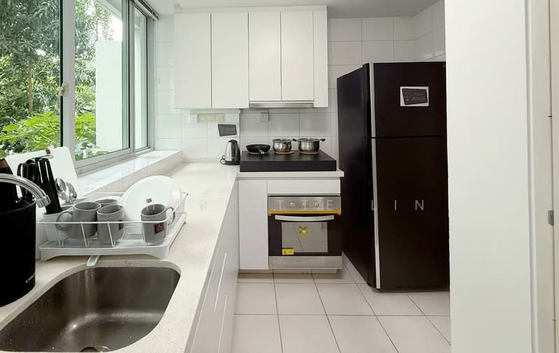 The Stellar, 8 West Coast Road, Room Rental, 200 sqft, Condominium For Rent, by Charlotte Lin, 500156837 - Kitchen - PropertyGuru.com.sg