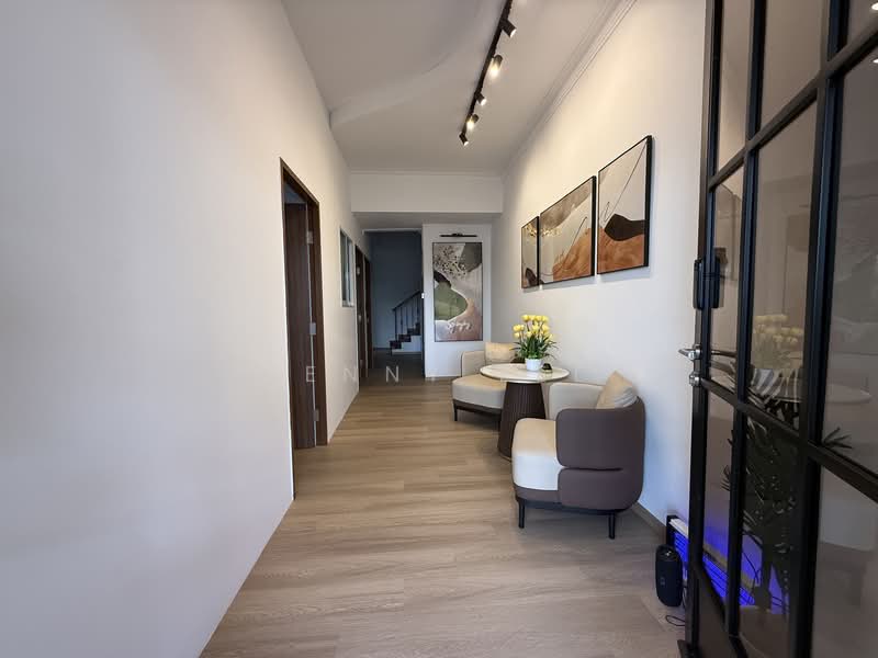 WESTWOOD CRESCENT, , Room Rental, 90 sqft, Terraced House For Rent, by Jenny Lee, 500156854 - Corridor - PropertyGuru.com.sg