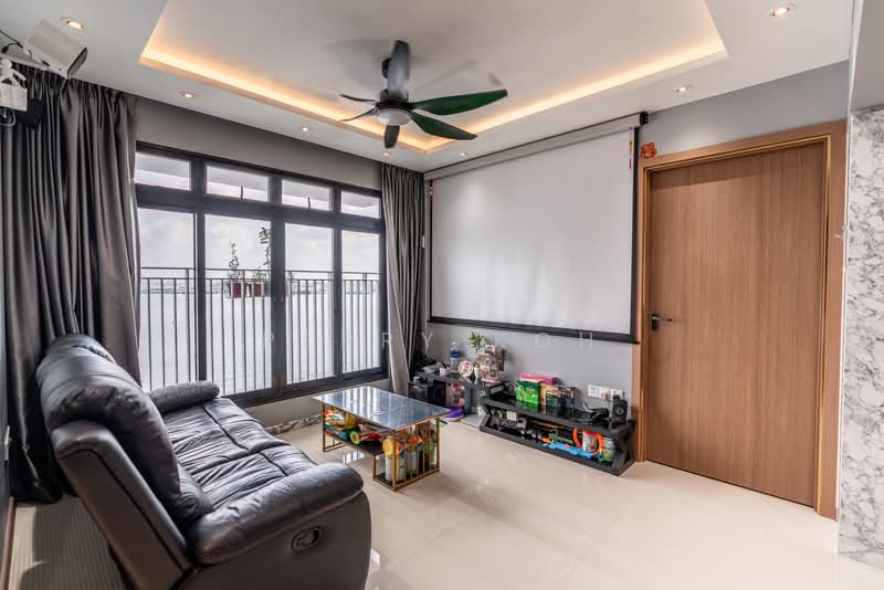 420B Northshore Drive, 420B Northshore Drive, 3 Bedrooms, 1,012 sqft, HDB Flat For Sale, by Perry Koh, 500156861 - Living Room - PropertyGuru.com.sg