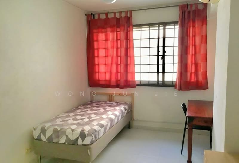271 Bishan Street 24, 271 Bishan Street 24, 3 Bedrooms, 1,195 sqft, HDB Flat For Sale, by Wong Jun Jie, 500156867 - Bedroom - PropertyGuru.com.sg