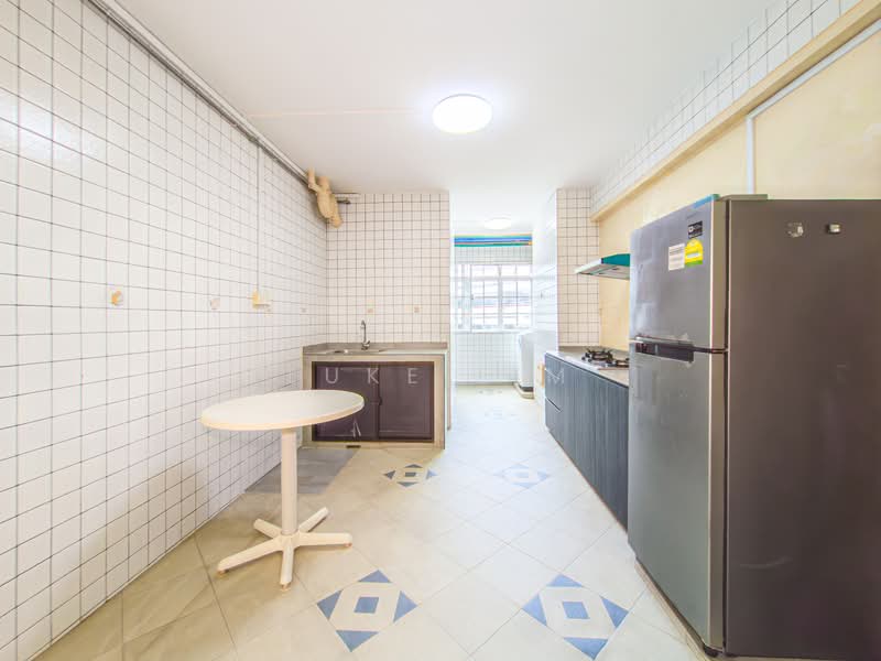 830 Hougang Central, 830 Hougang Central, 4 Bedrooms, 1,345 sqft, HDB Flat For Sale, by Luke Lim, 500156882 - Kitchen- Actual - PropertyGuru.com.sg