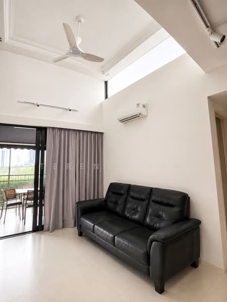 The Lakefront Residences, 48 Lakeside Drive, 2 Bedrooms, 990 sqft, Condominium For Sale, by Terence Tan, 500156884 - Living Room - PropertyGuru.com.sg