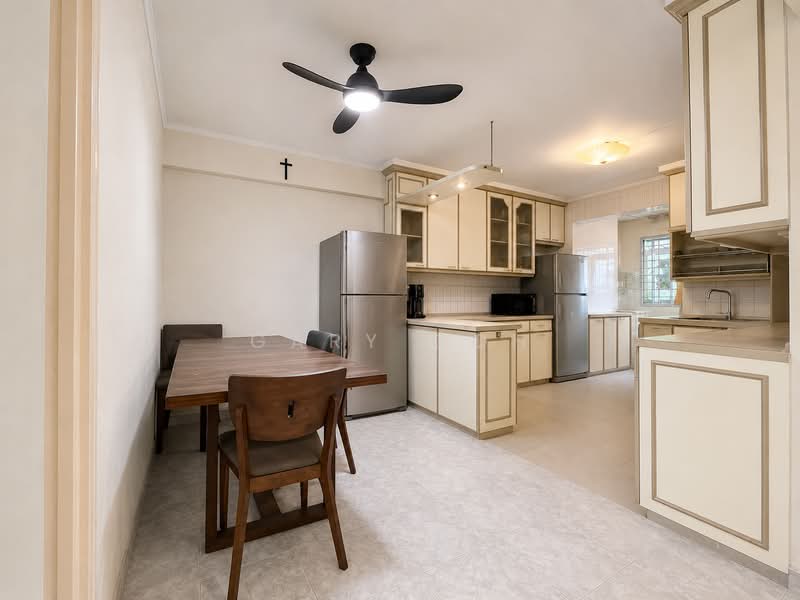 126 Pasir Ris Street 11, 126 Pasir Ris Street 11, 3 Bedrooms, 1,130 sqft, HDB Flat For Sale, by Gary Goh, 500156889 - Kitchen - PropertyGuru.com.sg