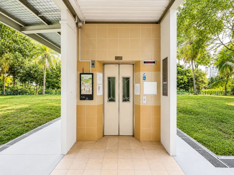 126 Pasir Ris Street 11, 126 Pasir Ris Street 11, 3 Bedrooms, 1,130 sqft, HDB Flat For Sale, by Gary Goh, 500156889 - Exterior - PropertyGuru.com.sg