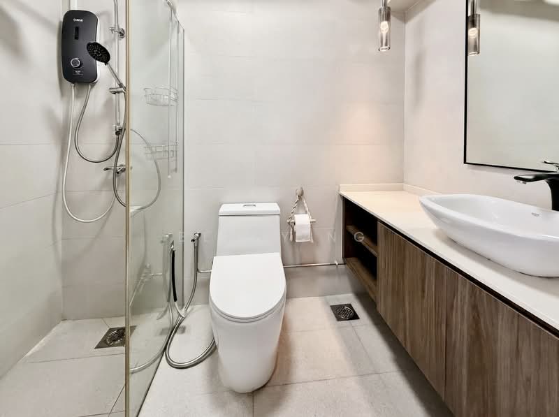 118A Jalan Membina, 118A Jalan Membina, 3 Bedrooms, 969 sqft, HDB Flat For Rent, by Benny Ng, 500156897 - Master Bathroom - PropertyGuru.com.sg