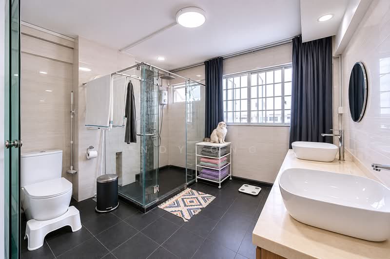 11 Jalan Batu, 11 Jalan Batu, 4 Bedrooms, 1,518 sqft, HDB Flat For Sale, by Andy Ong, 500156900 - Master Bathroom - PropertyGuru.com.sg