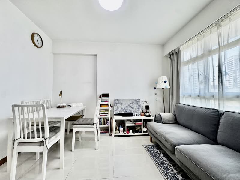 421B Northshore Drive, 421B Northshore Drive, 1 Bedroom, 409 sqft, HDB Flat For Sale, by Muhd Farhan, 500156913 - Living Room - PropertyGuru.com.sg