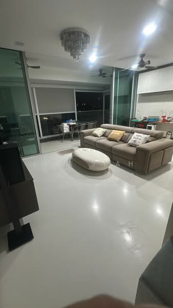 Kovan Residences, 5A Kovan Road, Room Rental, 200 sqft, Condominium For Rent, by Lina Seah, 500156920 - Living Room - PropertyGuru.com.sg