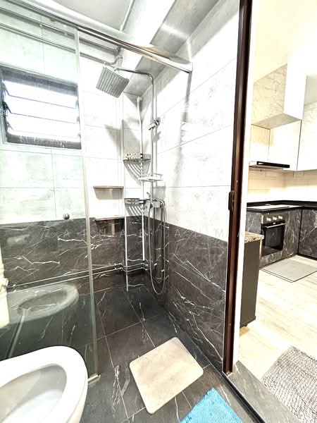 104A Depot Road, 104A Depot Road, 4 Bedrooms, 1,206 sqft, HDB Flat For Rent, by Zainab Ahmad, 500156923 - Bathroom - PropertyGuru.com.sg