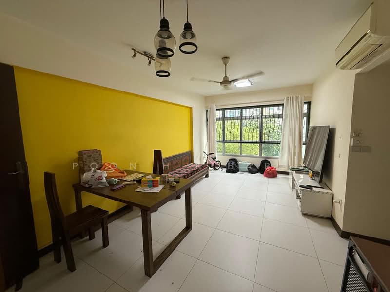 307A Ang Mo Kio Avenue 1, 307A Ang Mo Kio Avenue 1, 3 Bedrooms, 946 sqft, HDB Flat For Rent, by Poon H K Barry, 500156934 - Living Room - PropertyGuru.com.sg
