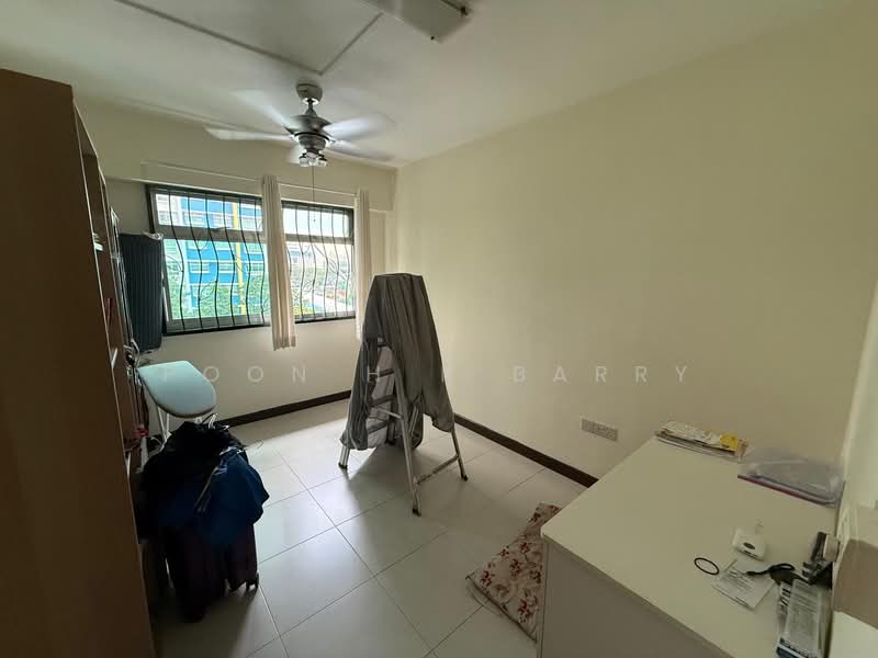 307A Ang Mo Kio Avenue 1, 307A Ang Mo Kio Avenue 1, 3 Bedrooms, 946 sqft, HDB Flat For Rent, by Poon H K Barry, 500156934 - Bedroom - PropertyGuru.com.sg