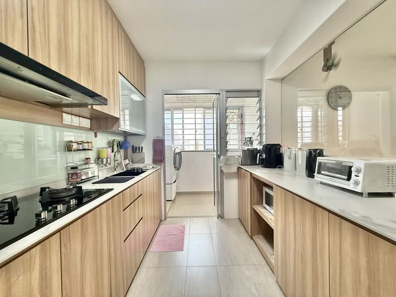 876A Tampines Avenue 8, 876A Tampines Avenue 8, 4 Bedrooms, 1,292 sqft, HDB Flat For Sale, by Kenneth Yeo, 500156953 - Kitchen - PropertyGuru.com.sg