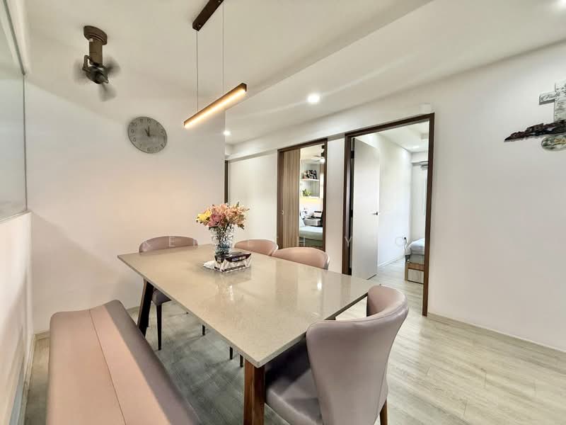 876A Tampines Avenue 8, 876A Tampines Avenue 8, 4 Bedrooms, 1,292 sqft, HDB Flat For Sale, by Kenneth Yeo, 500156953 - Dining Room - PropertyGuru.com.sg