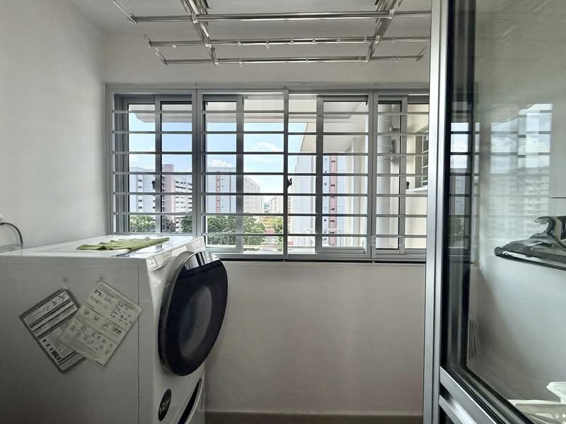 876A Tampines Avenue 8, 876A Tampines Avenue 8, 4 Bedrooms, 1,292 sqft, HDB Flat For Sale, by Kenneth Yeo, 500156953 - Balcony - PropertyGuru.com.sg