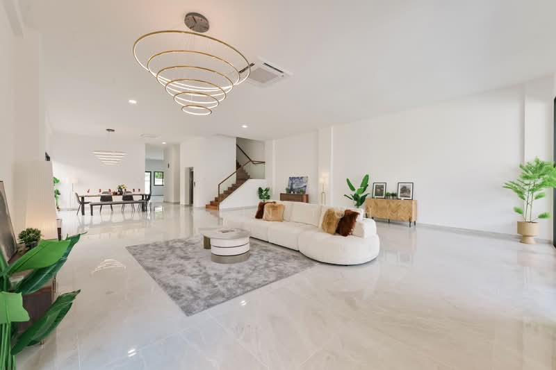 Seletar Hills Estate, Seletar Hills Drive, 8 Bedrooms, 6,170 sqft, Semi-Detached House For Sale, by Jolin Toh, 500156955 - Living Room - PropertyGuru.com.sg