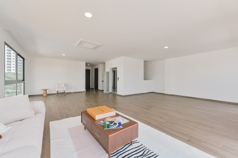 Seletar Hills Estate, Seletar Hills Drive, 8 Bedrooms, 6,170 sqft, Semi-Detached House For Sale, by Jolin Toh, 500156955 - Living Room - PropertyGuru.com.sg