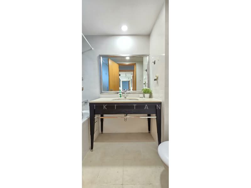Blue Horizon, 21 West Coast Crescent, Room Rental, 180 sqft, Condominium For Rent, by Kiki Tan, 500156963 - Bathroom - PropertyGuru.com.sg